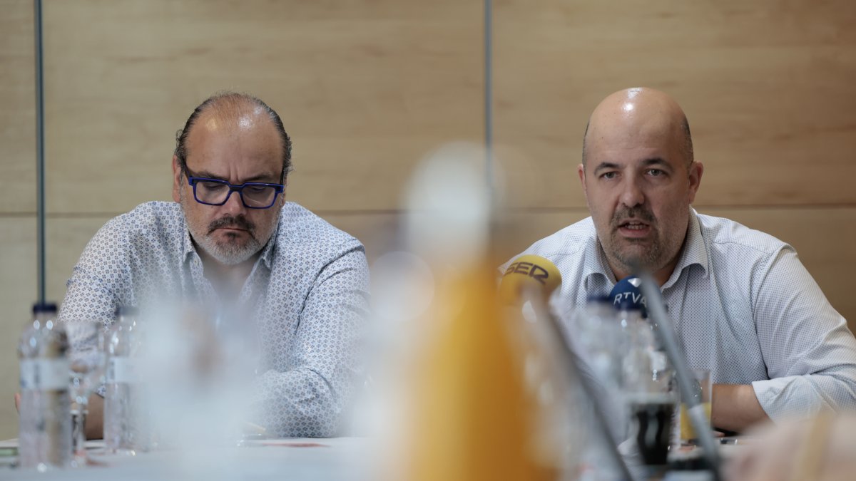 Francesc Solana i Gorka Aixàs durant el balanç de temporada