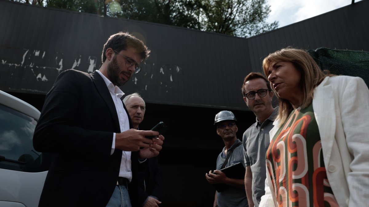 Conxita Marsol va parlar del programa d'avals ahir a Sant Julià