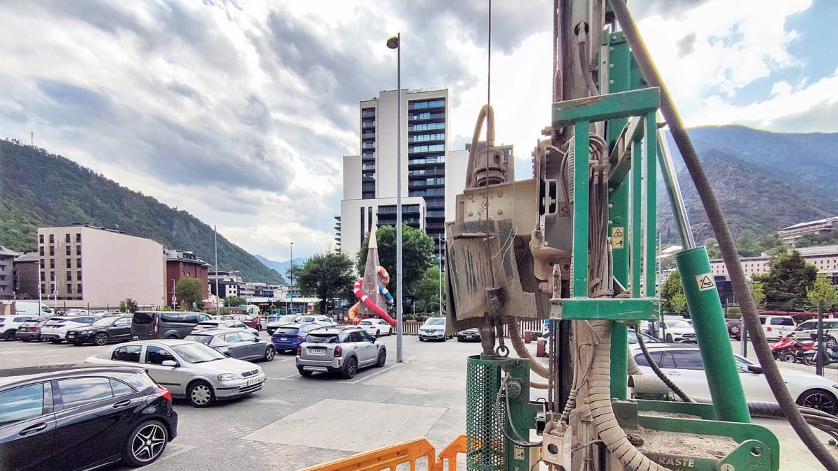 El terreny on es construiran les torres.