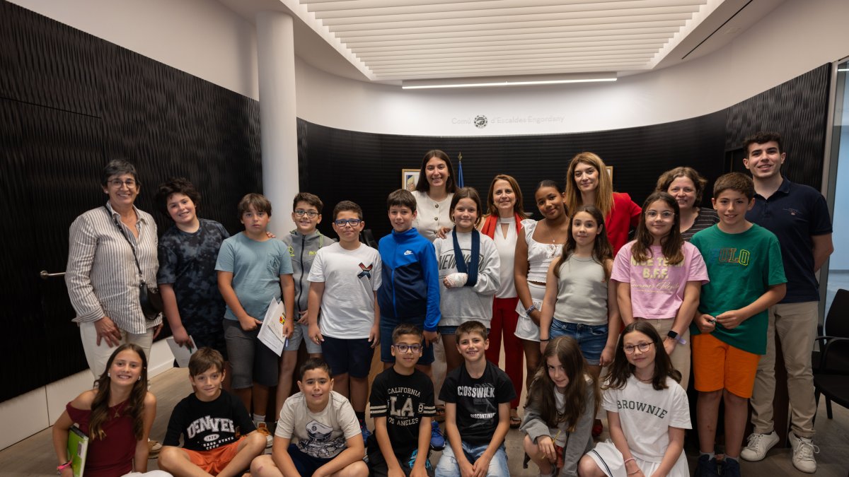 Els escolars que han participat en el consell d'infants a Escaldes