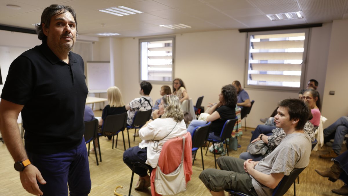 El president del Sipaag, Salus Chato, a l’assemblea d’ahir.