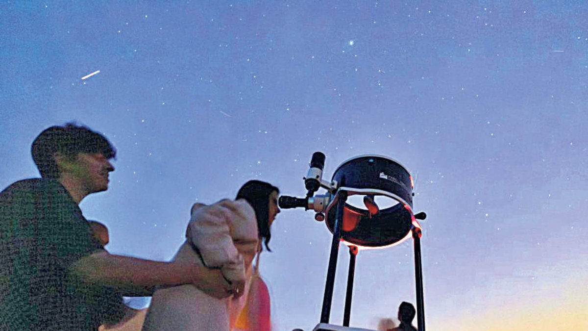 Observació d’estrelles en una edició anterior.