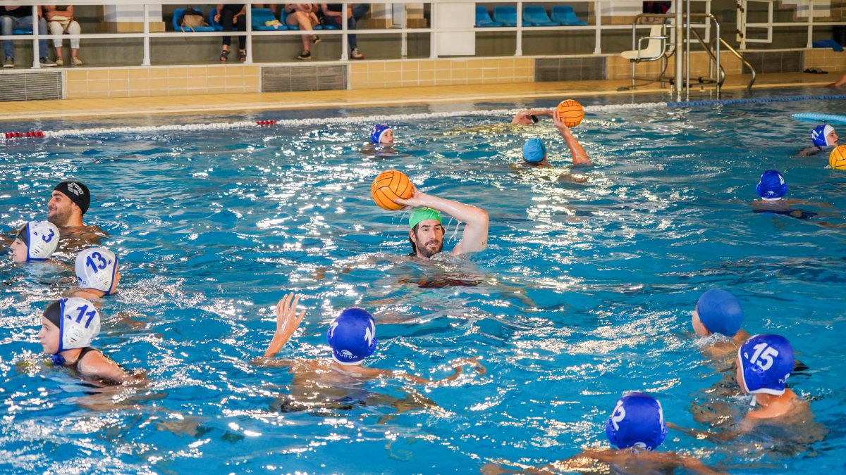 un moment del 1r Open Andorra de Waterpolo Escolar.