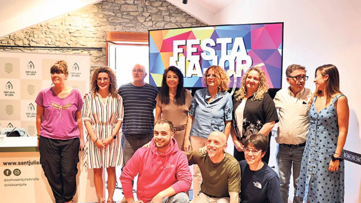 Les autoritats a la presentació.