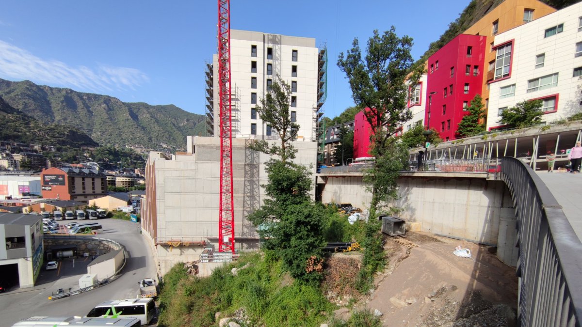 La zona on es construirà l'edifici de la Borda Nova 2.