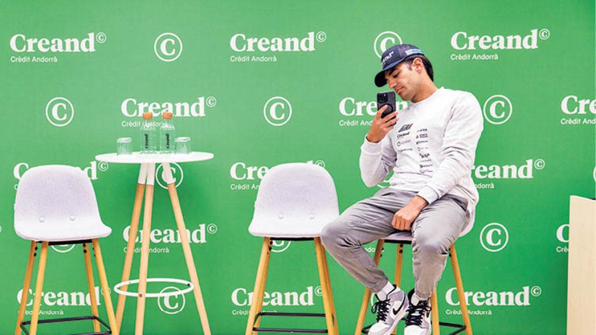 L’esquiador Joan Verdú, a la darrera compareixença a la seu central de Creand.