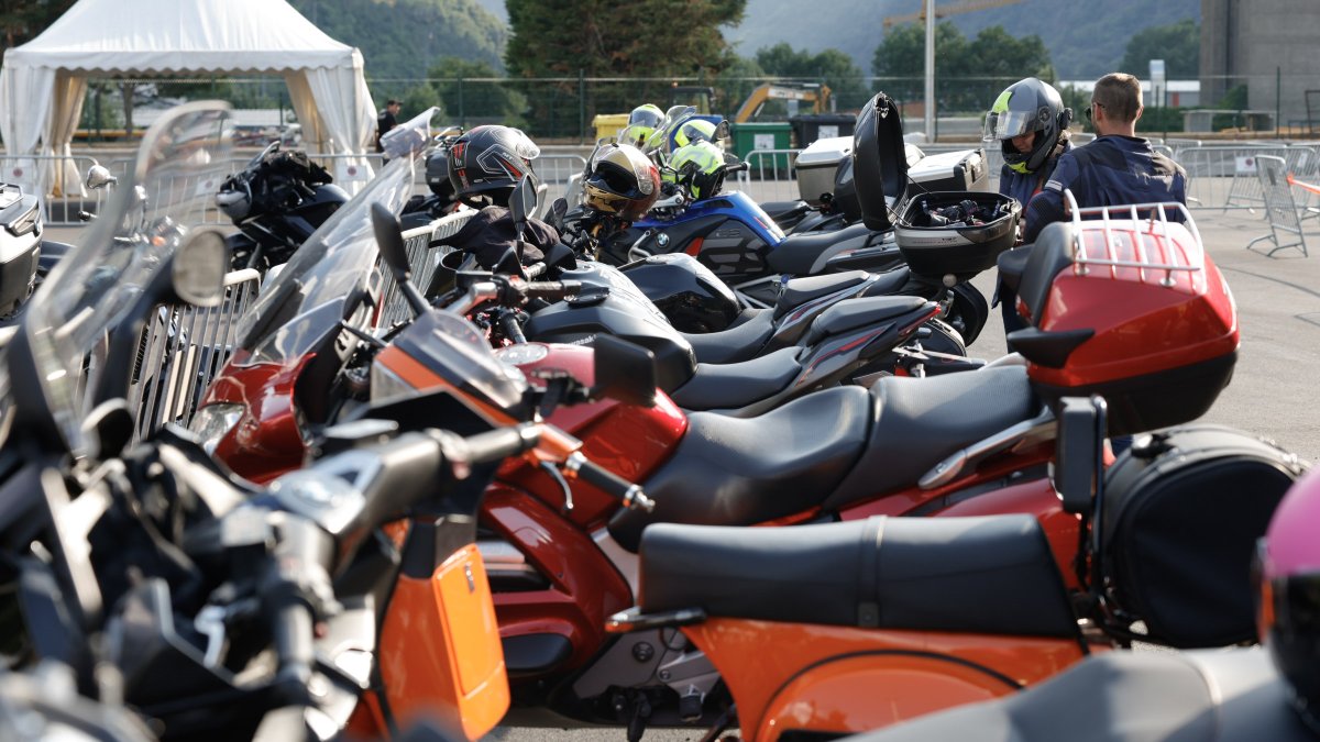Motocicletes a l'espai Canrodes durant la inauguració del Motand.