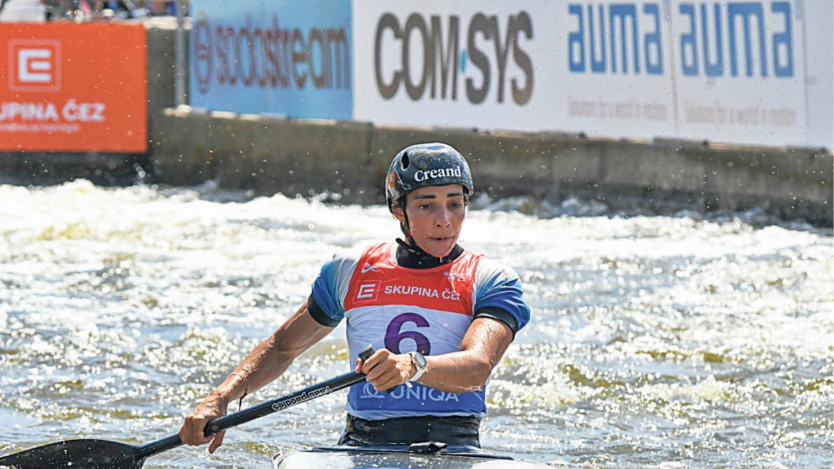 Mònica Doria, en l’arribada de la modalitat de canoa.
