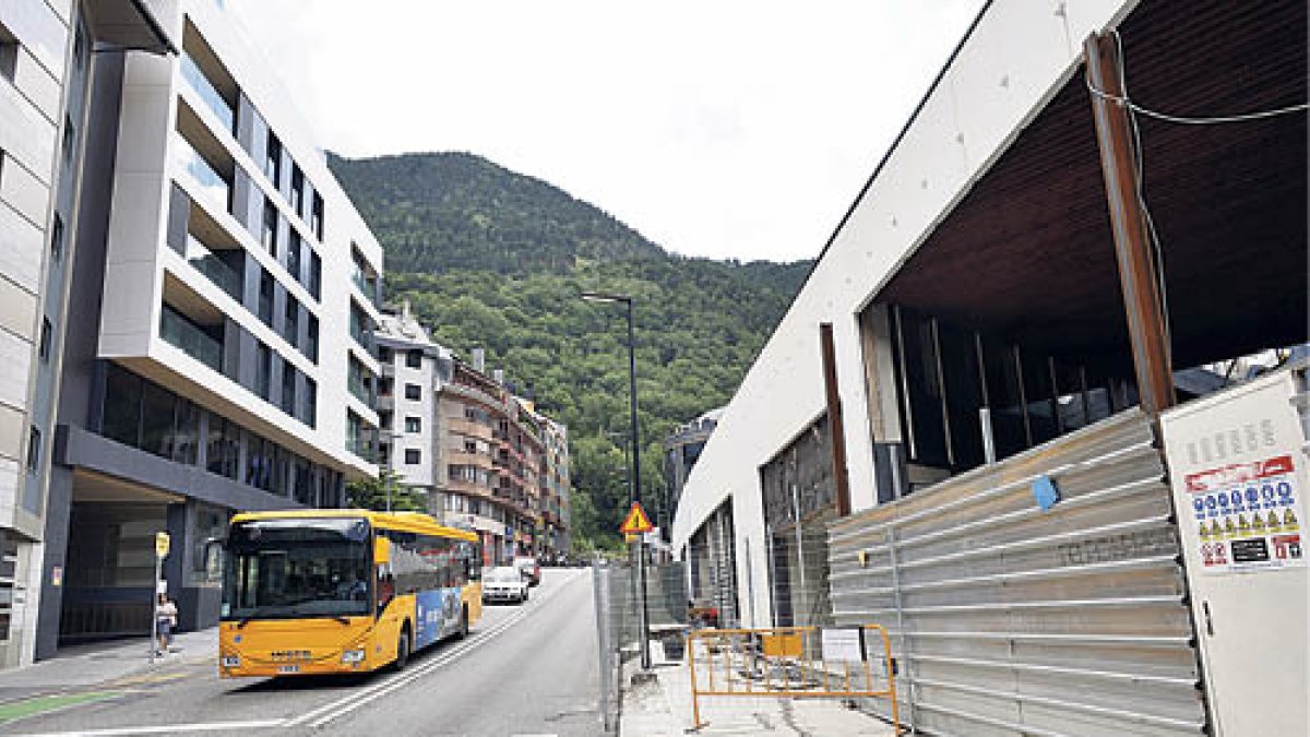 El carrer de la Unió tindrà tres carrils.
