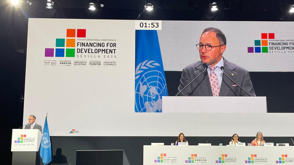 El cap de Govern, Xavier Espot, durant el seu discurs a la Conferència Internacional sobre Finançament de l'ONU, a Sevilla