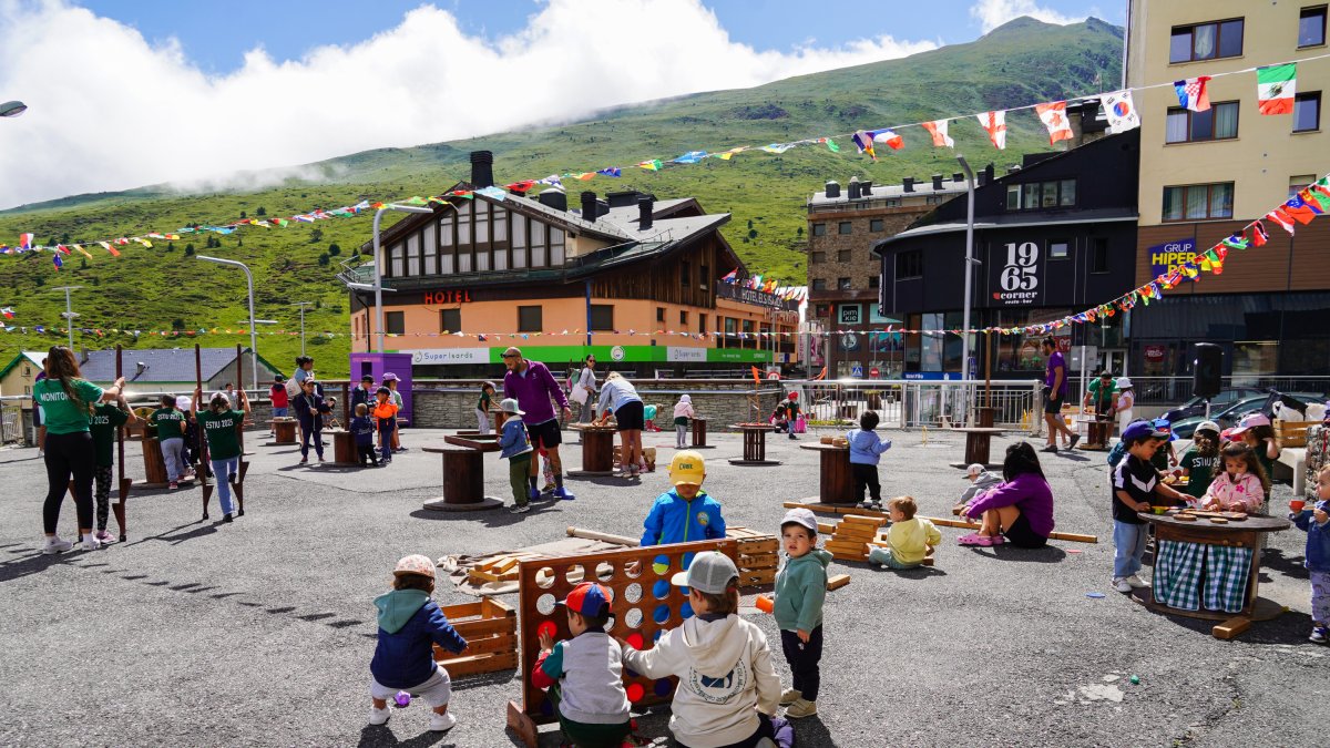 Jocs del món als Dilluns de gresca.