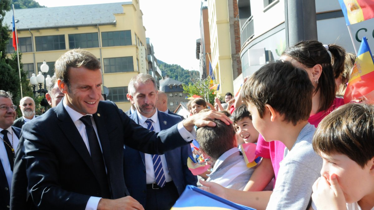 Macron va ser protagonista d’un bany de multituds el 2019.