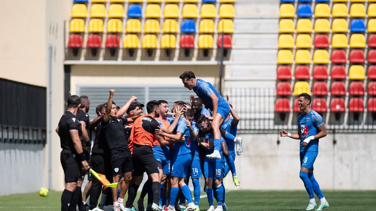 Els jugadors de l'Atlètic Escaldes celebren el segon gol