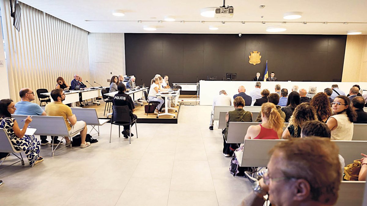 La sala abans de la lectura de la sentència.
