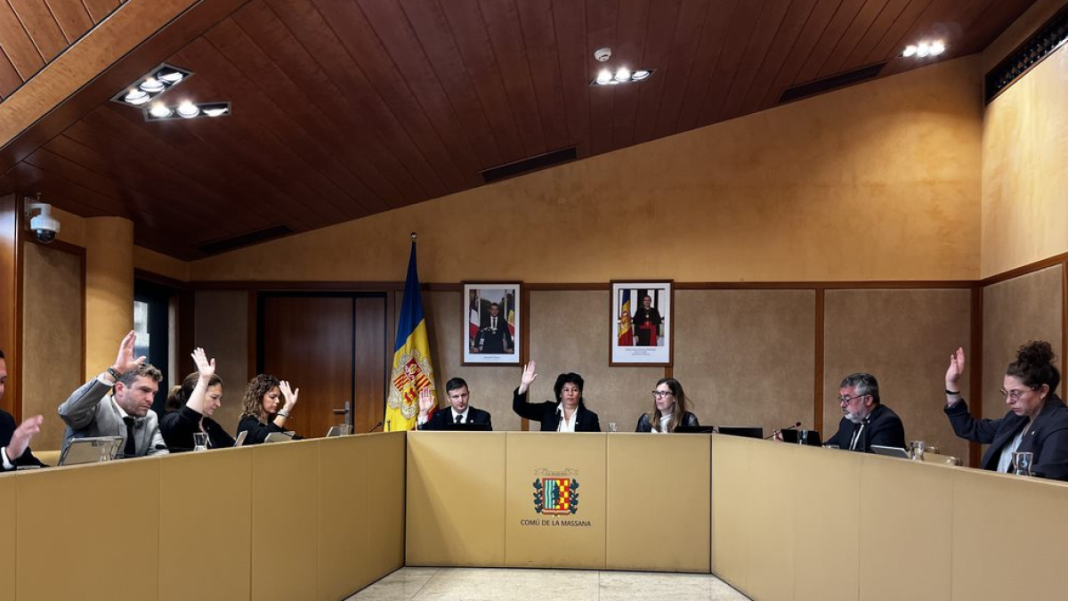 Un moment del ple comunal celebrat aquest matí a la Massana.