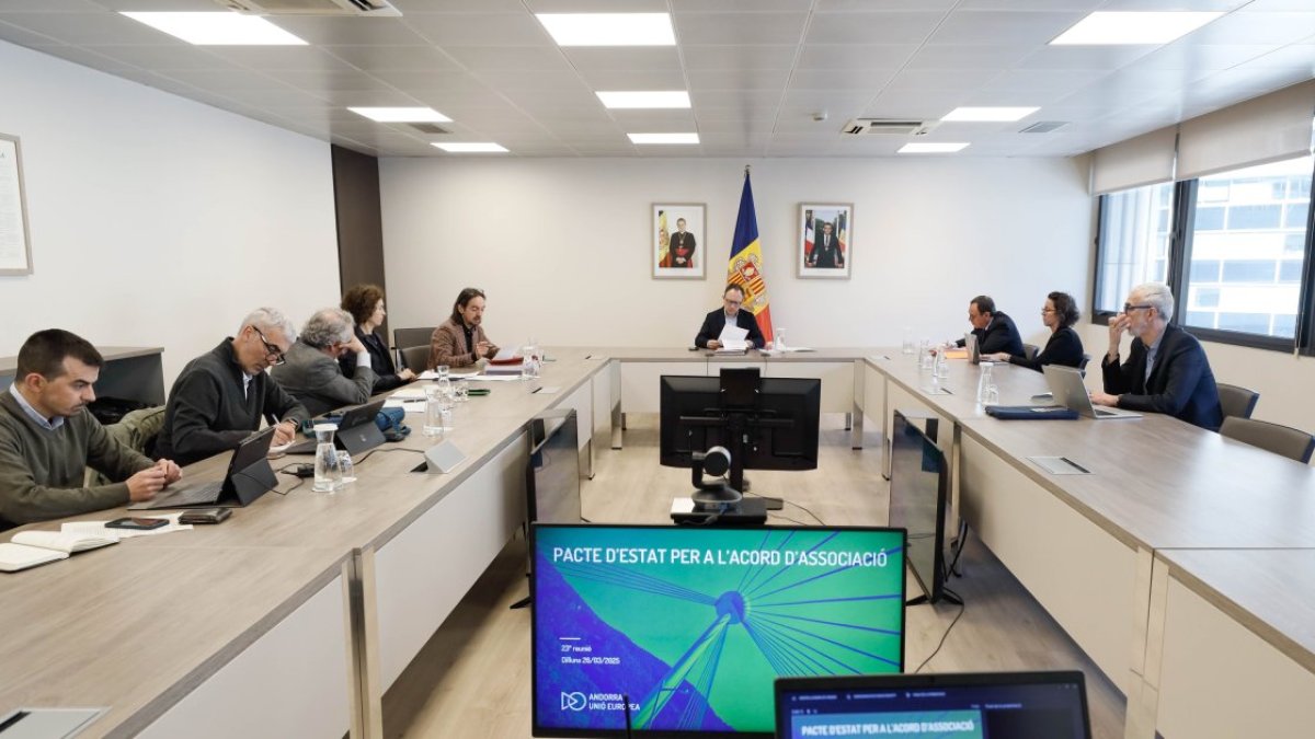 Una de les reunions del pacte d’Estat.