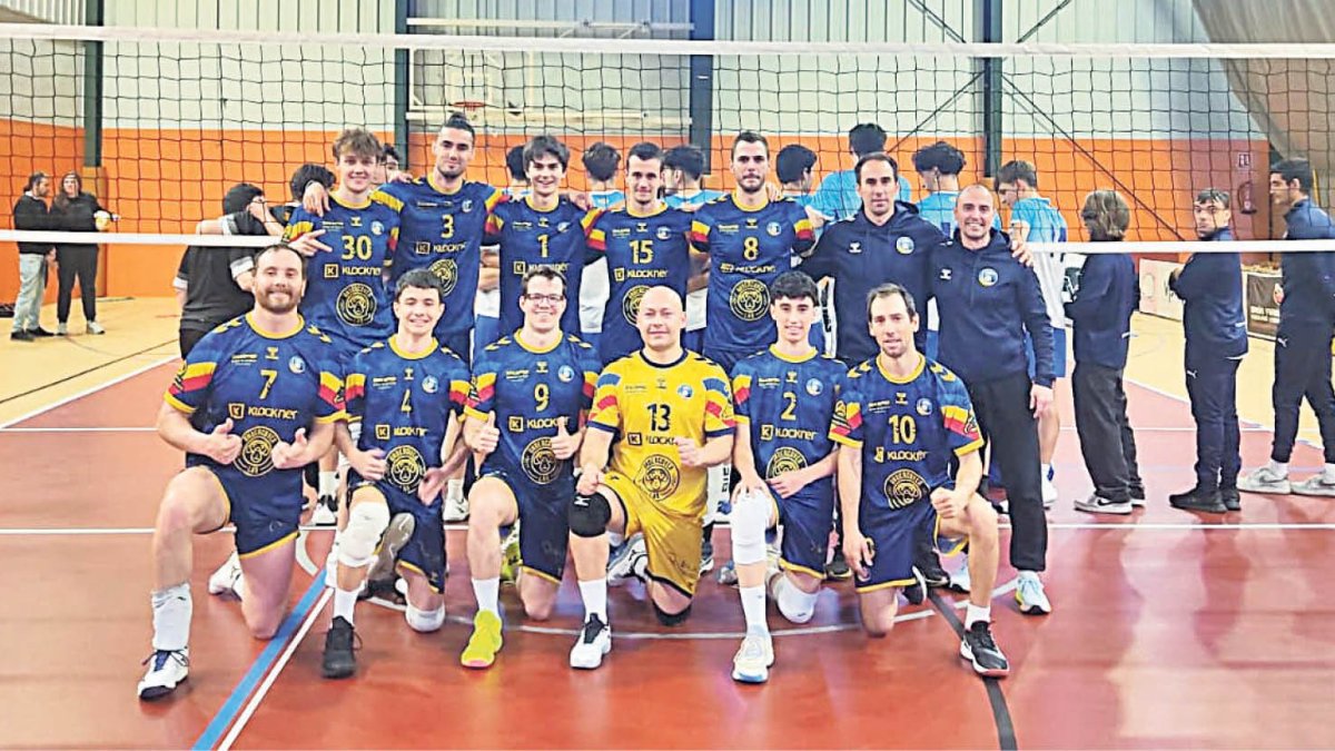 Els jugadors del CV Encamp celebren una de les victòries del curs passat.