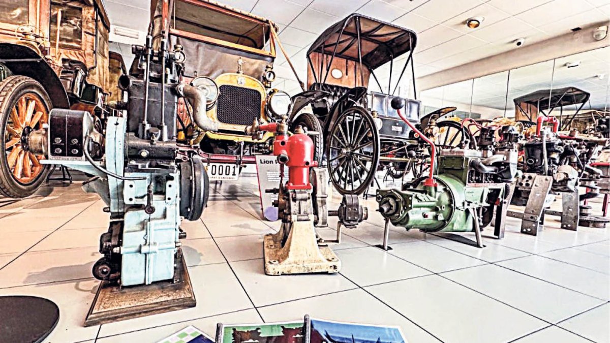Tres rutes temàtiques al Museu de l’Automòbil.