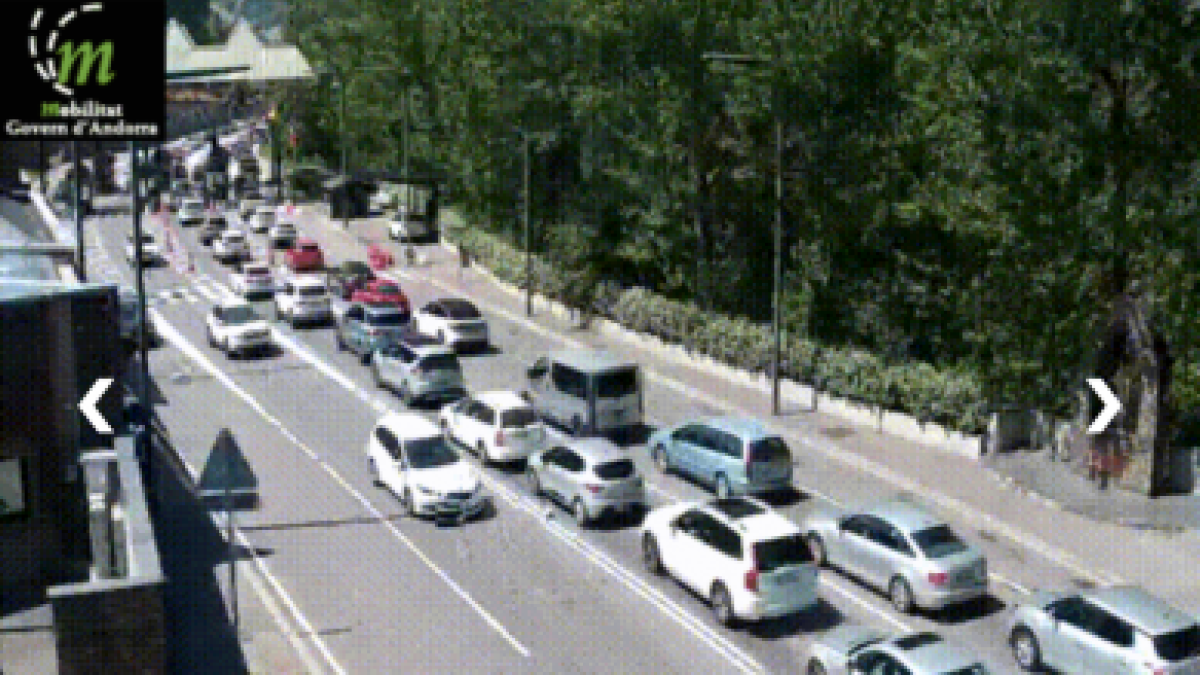 Les cues de sortida per la frontera hispanoandorrana d'aquest dissabte.