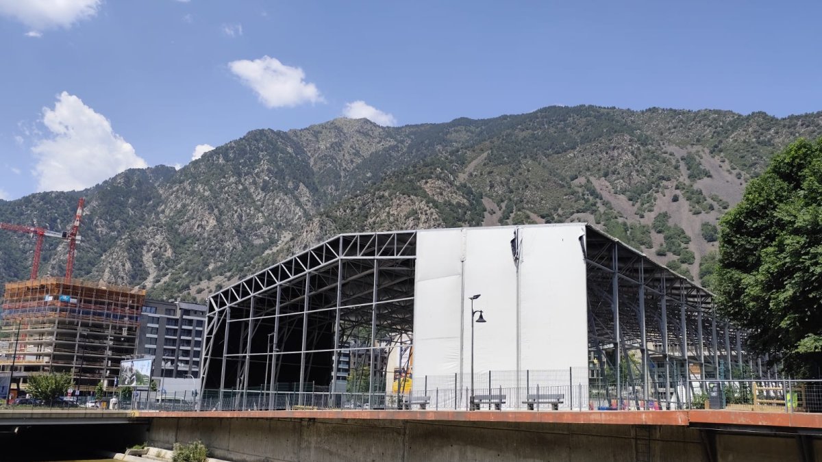 El desmuntatge de la carpa