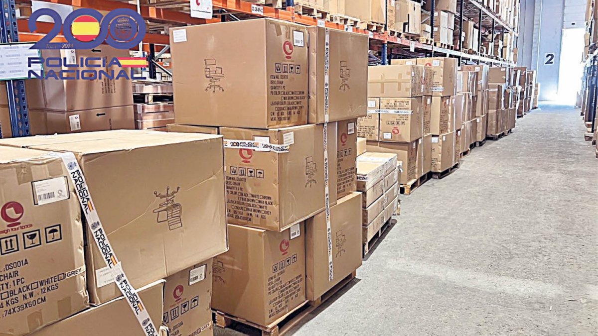 Material comissat per la policia.