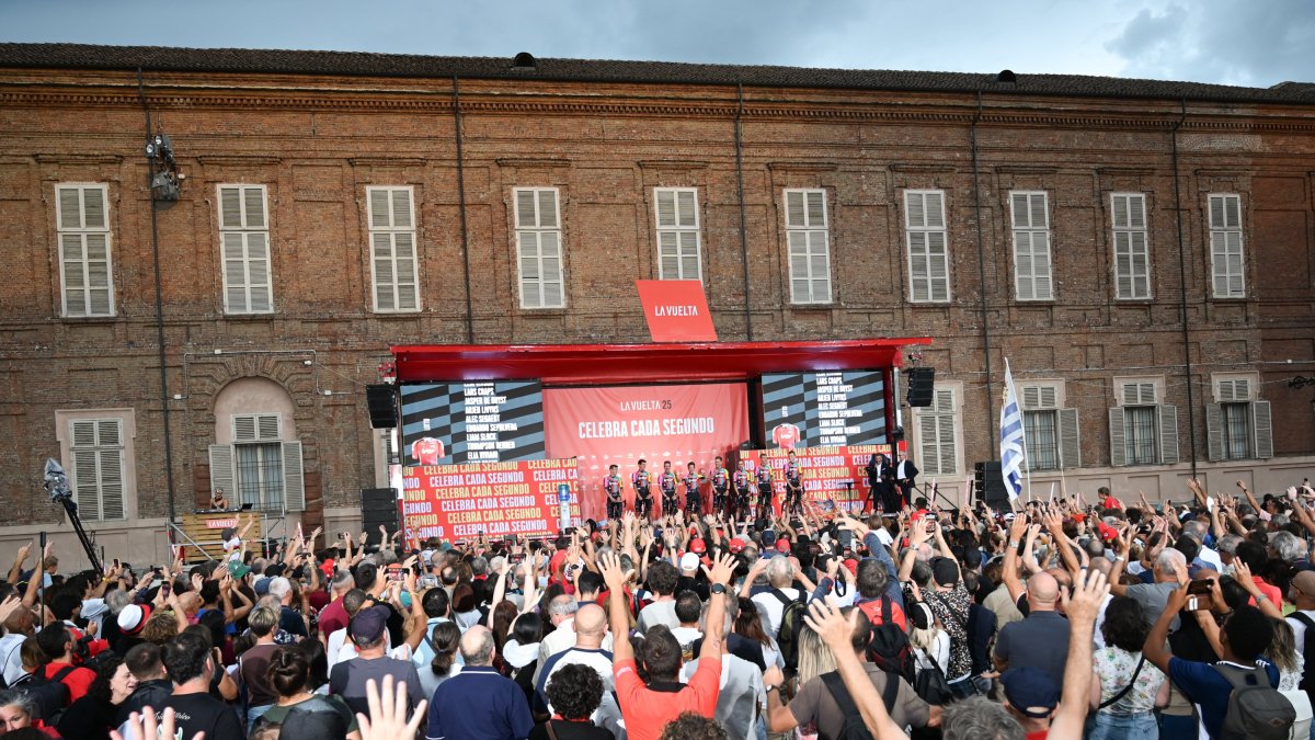Presentació dels equips a Torí.