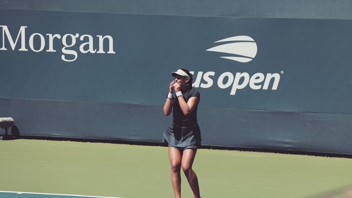 Vicky Jiménez celebra la victòria a la prèvia de l’US Open.