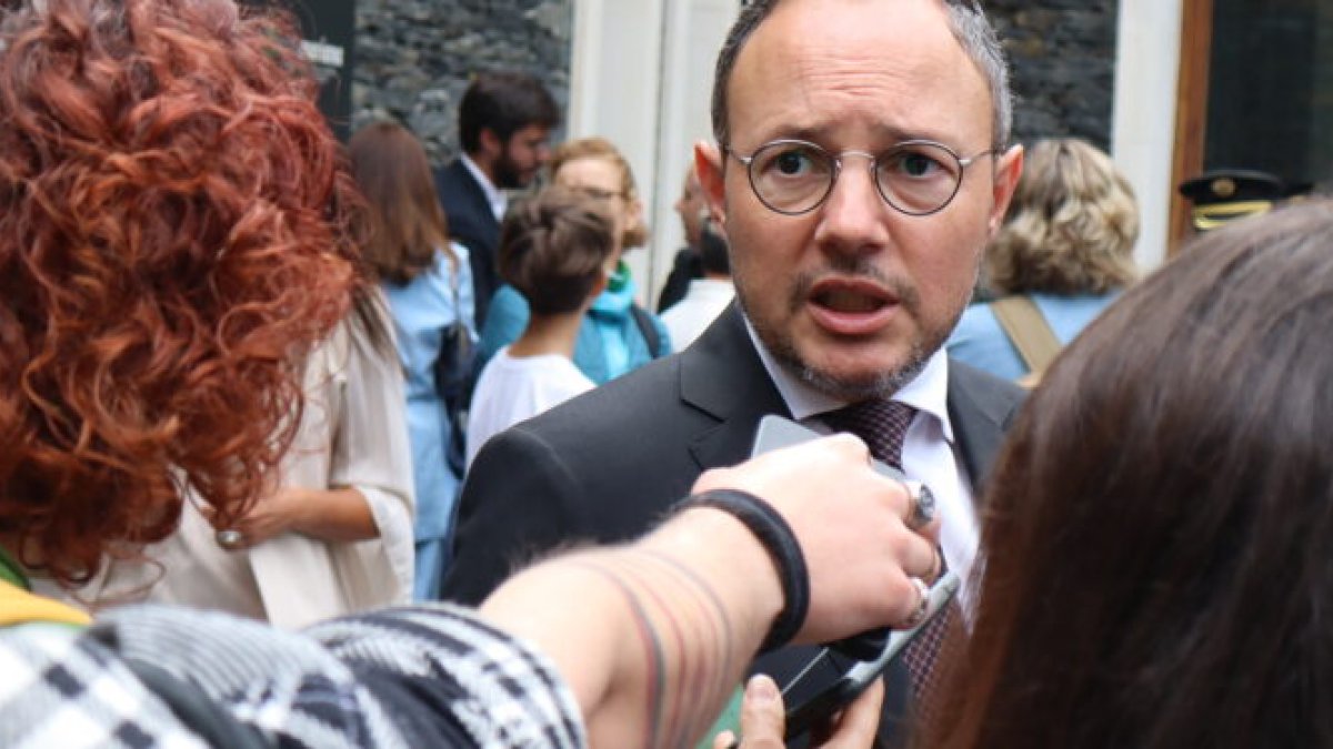 El cap de Govern a la basílica de Meritxell.