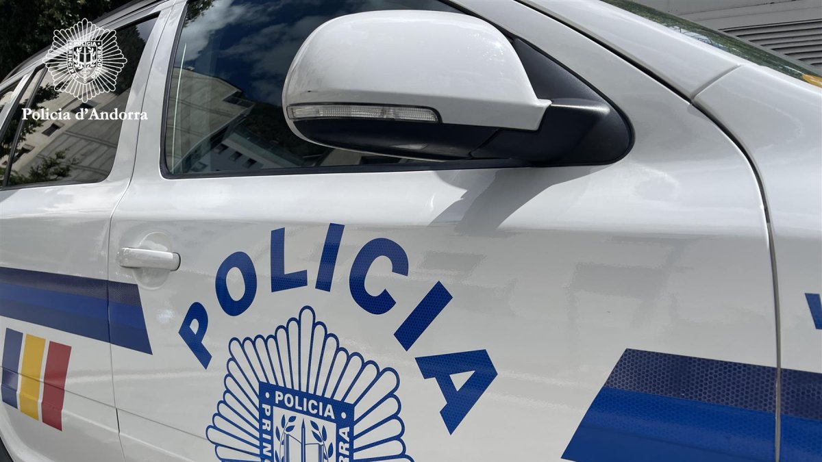 Un cotxe de la policia.