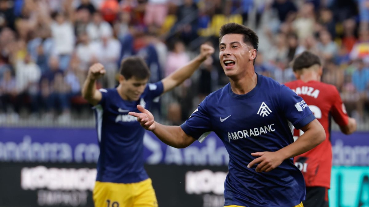 La celebració del primer gol de Dani Villahermosa.