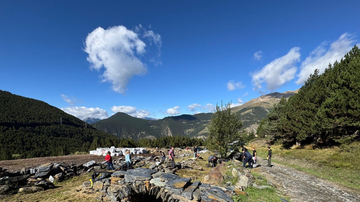 Comença una nova edició de la formació en la tècnica de la pedra seca