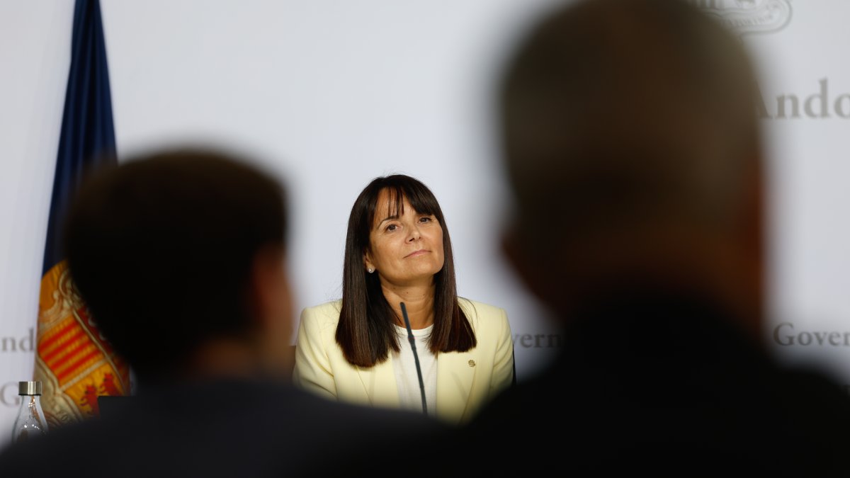 La ministra de Cultura, Joventut i Esports, Mònica Bonell, ahir a la sala de premsa de Govern.