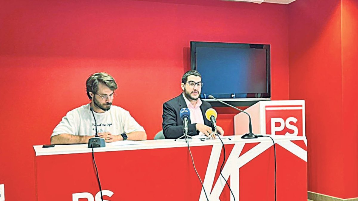 Joao de Melo i Pere Baró en la roda de premsa.