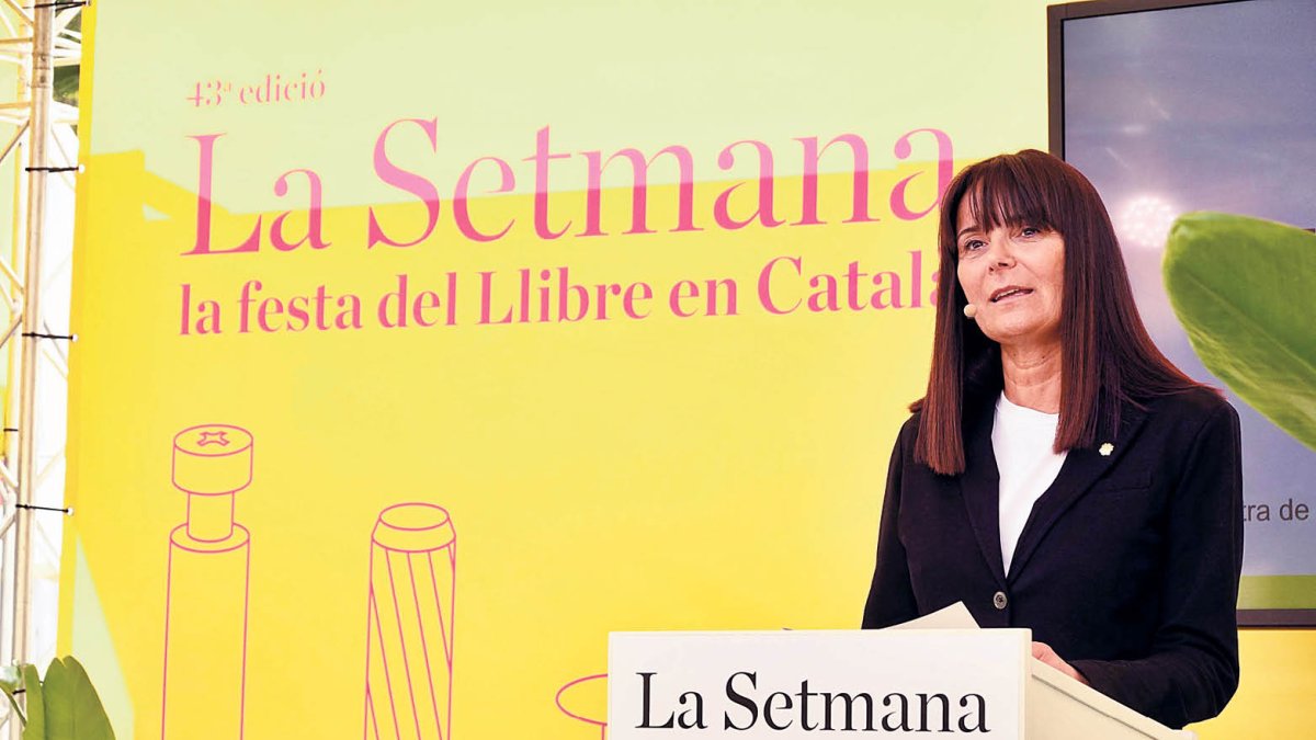 La ministra Bonell, ahir a Barcelona.