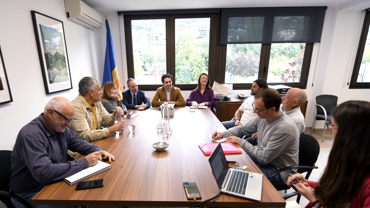 Un moment de la reunió d'aquest matí per explicar el projecte de protecció del 30% del territori.