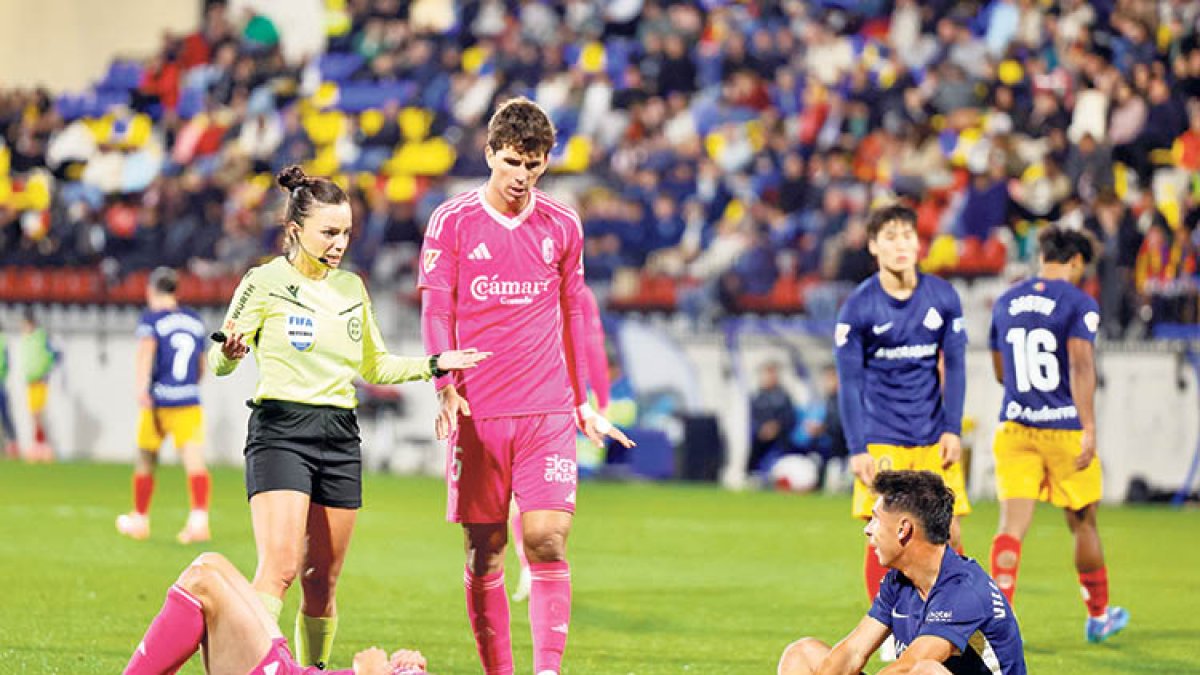 Una acció del partit.