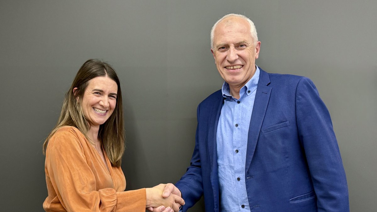 La directora de Global Risc i de la delegació de Generali Iard a Andorra, Cristina Serra, i el director d'Assegur, Carles Codó