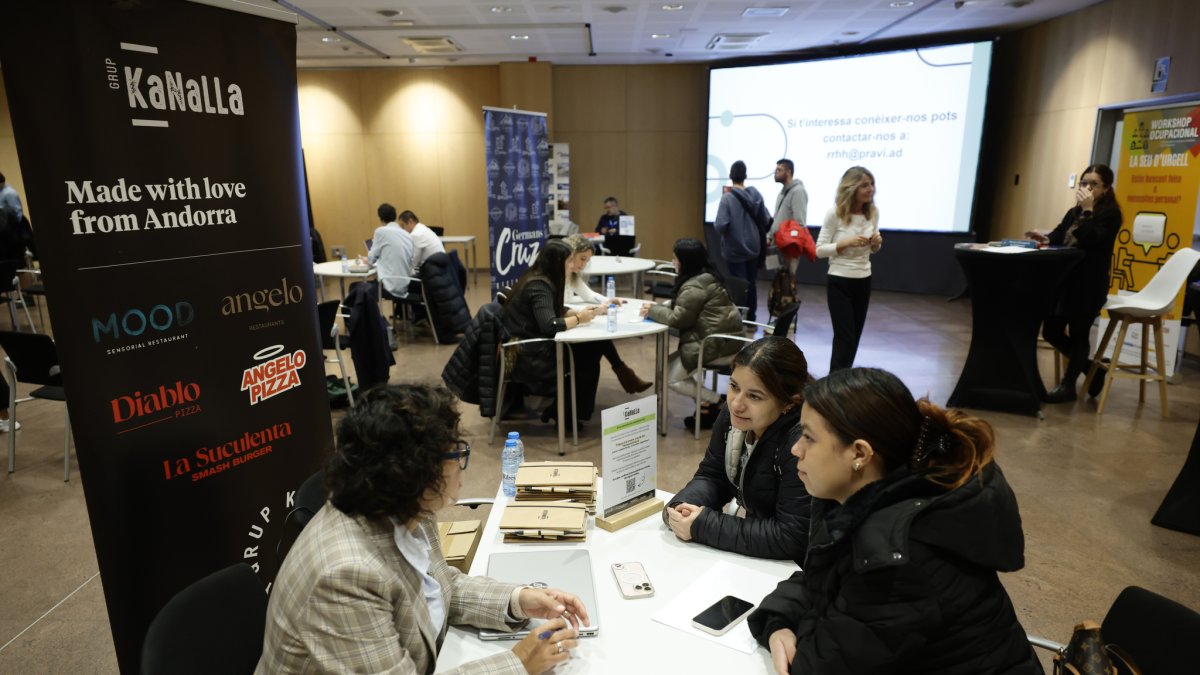 Participants a la trobada laboral d'hivern.