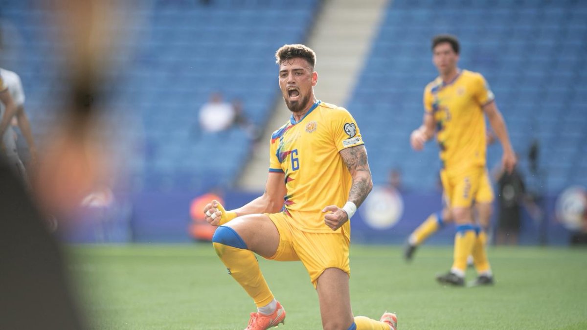 Christian Garcia amb la selecció andorrana, durant un partit