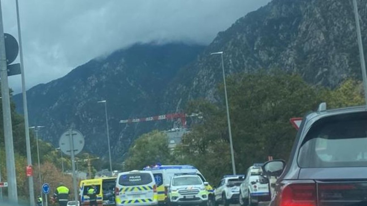 Accident a la rotonda del Gall