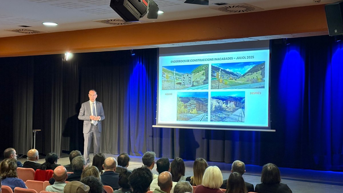 Presentació de la modificació del POUP, ahir a l’auditori del Palau de Gel.