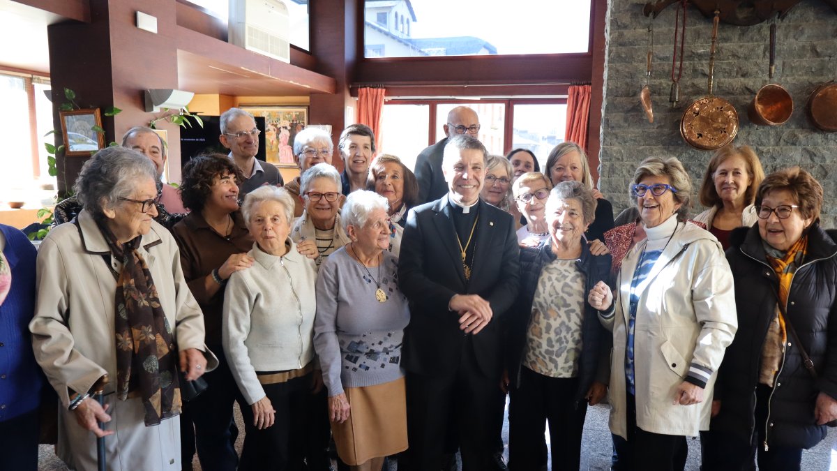 El Copríncep episcopal, Josep-Lluís Serrano, ha visitat la casa pairal d'Ordino