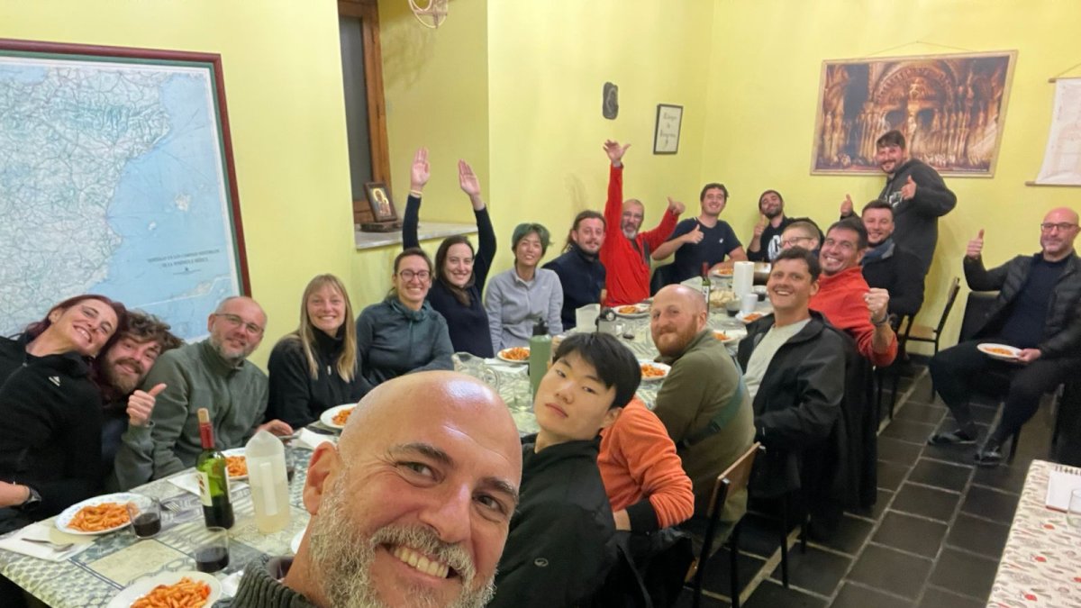 Ramon amb un grup de pelegrins.