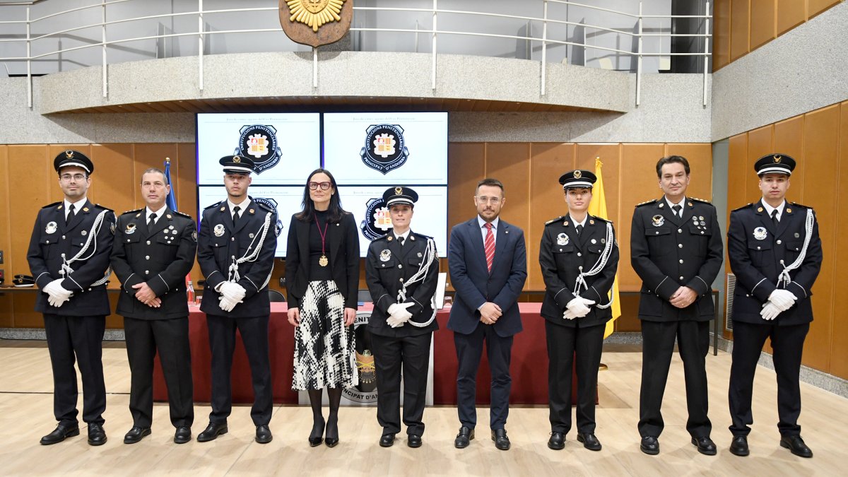 Assumeixen el càrrec la 32a i 33a promoció d’agents penitenciaris