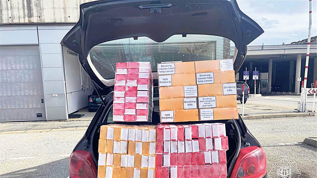 Part del tabac comissat per la policia al Pas de la Casa.