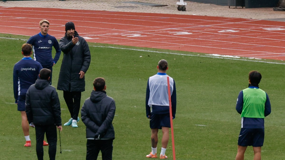 El màxim accionista de l’entitat, Gerard Piqué, durant l’entrenament d’ahir.