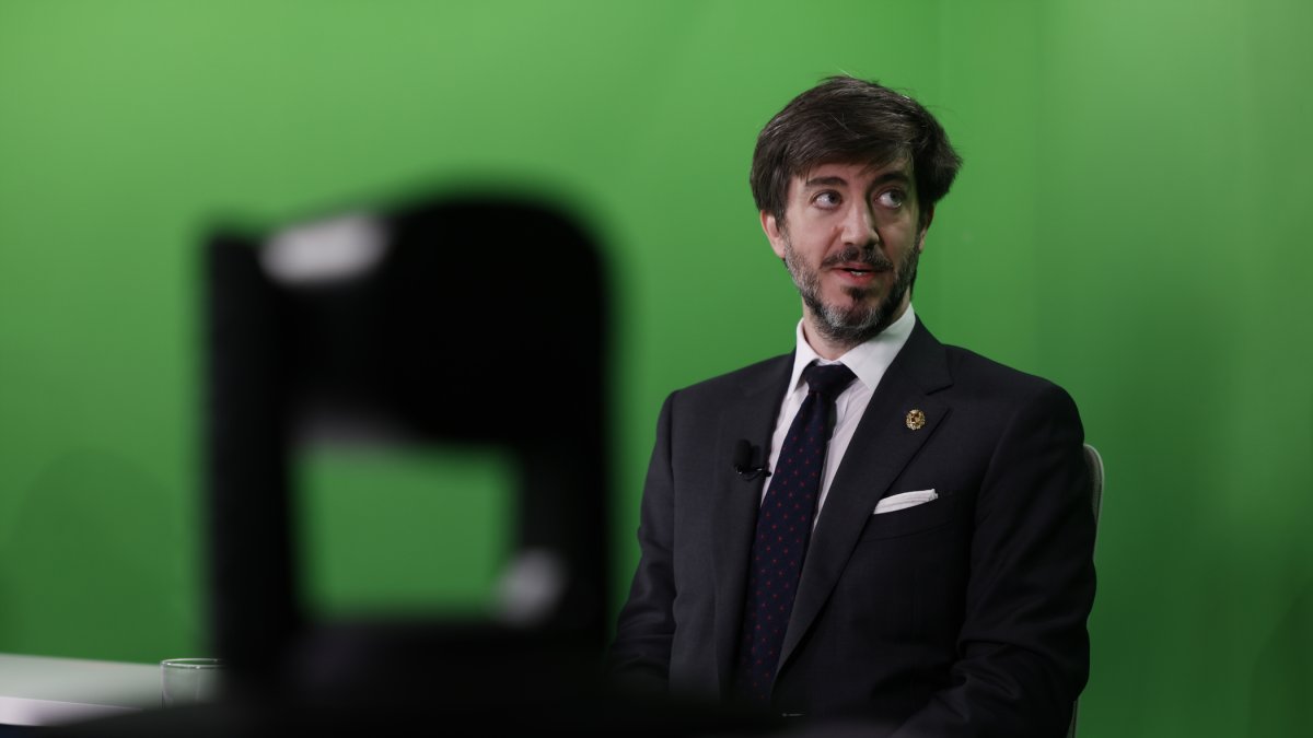 Ensenyat, ahir a Diari TV.