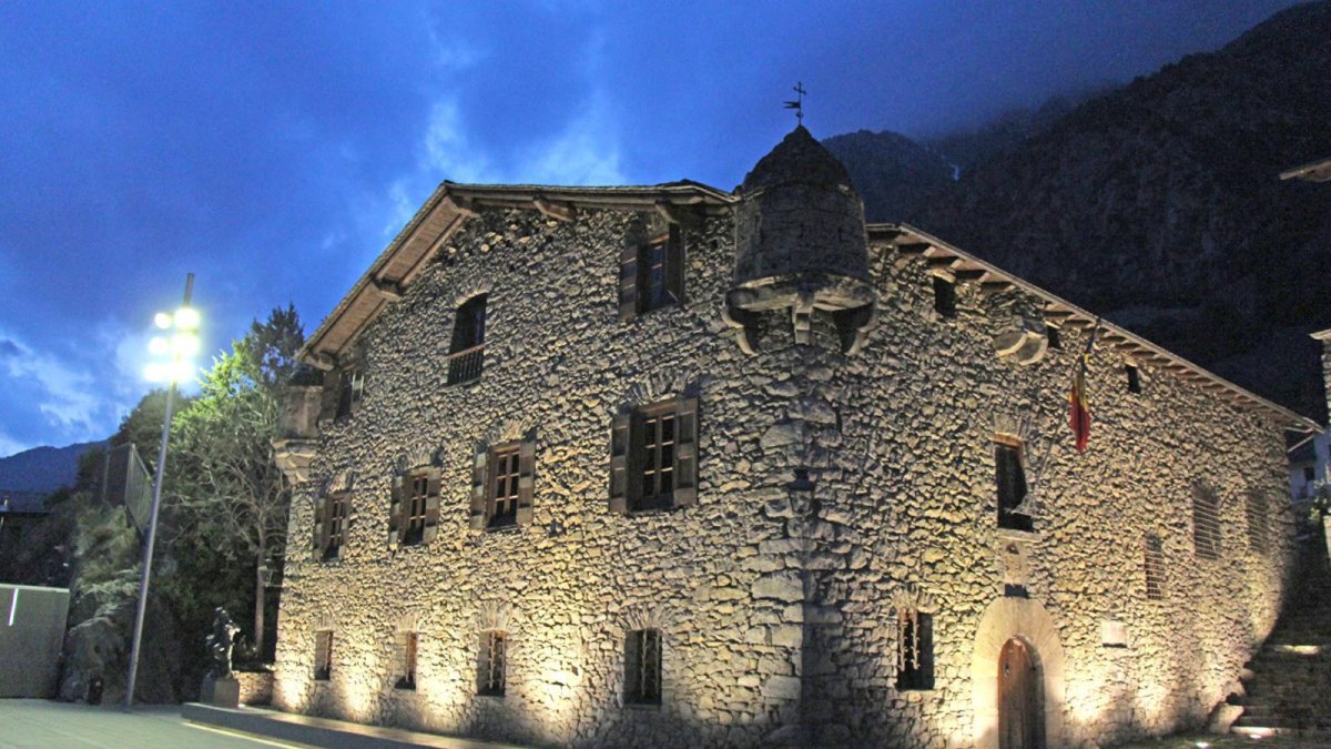 Casa de la Vall és un dels monuments que té entorn de protecció.