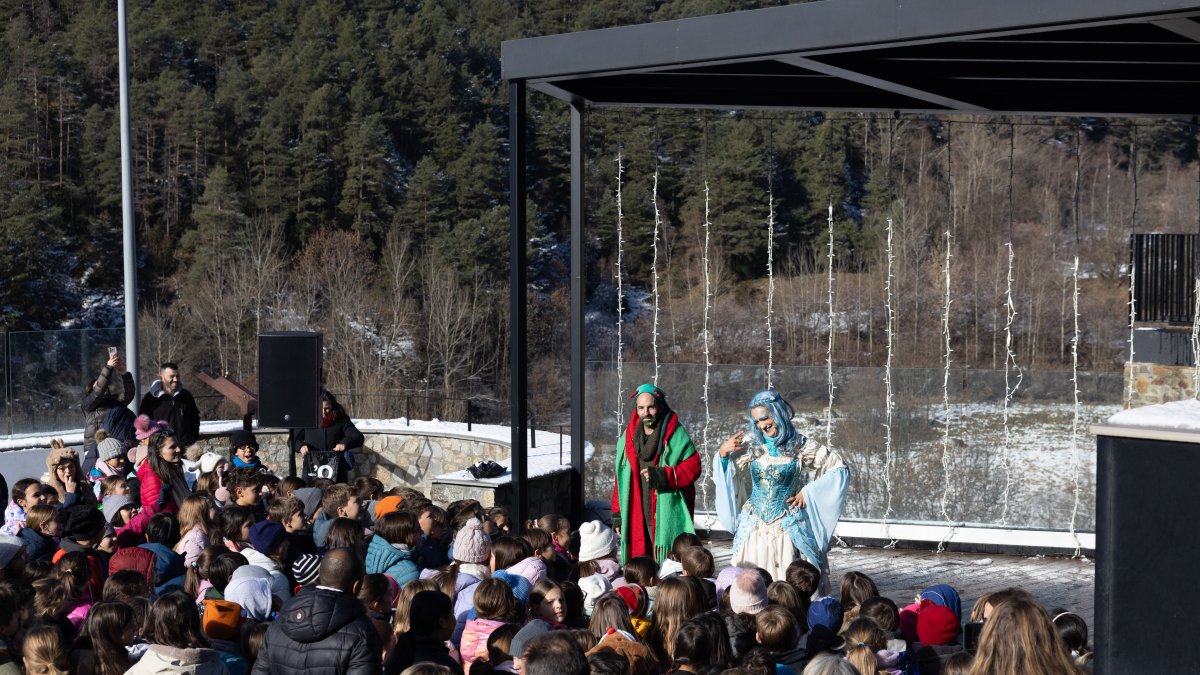 Una representació teatral durant la Fira de Nadal d'Ordino