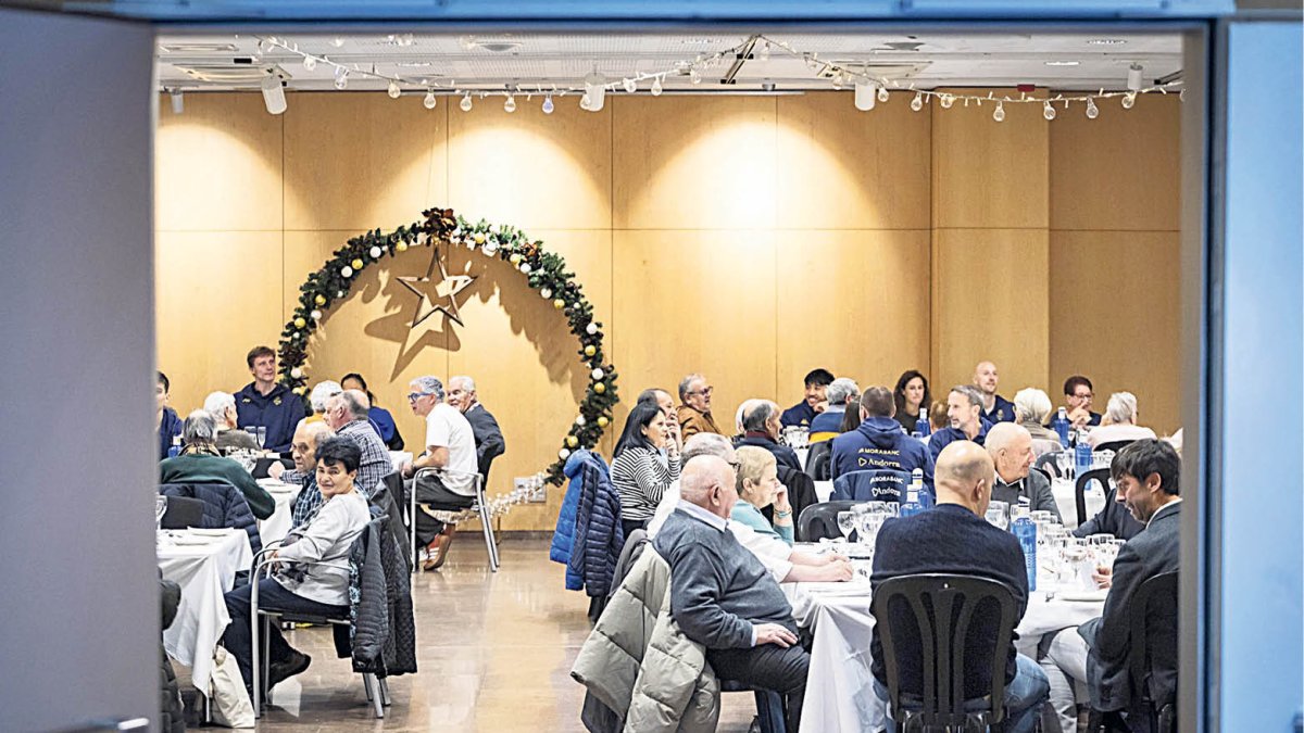 Dinar al Centre de Congressos.